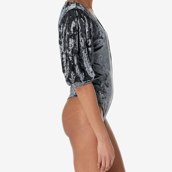 Free People Don't You Wish Crushed Velvet Puff Sleeve Bodysuit Blue Gray Small - Picture 6 of 12